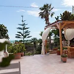 La Veranda Bed & Breakfast 3*