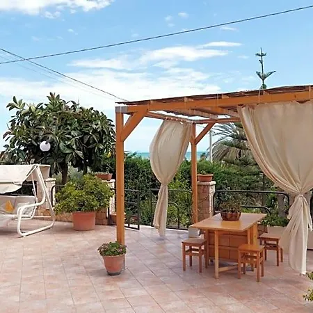 La Veranda Oda ve Kahvaltı 3*