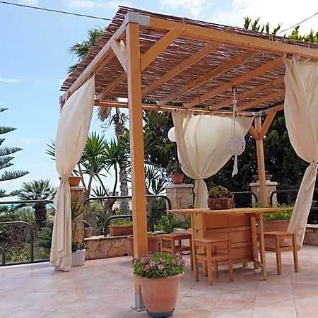 Oda ve Kahvaltı La Veranda