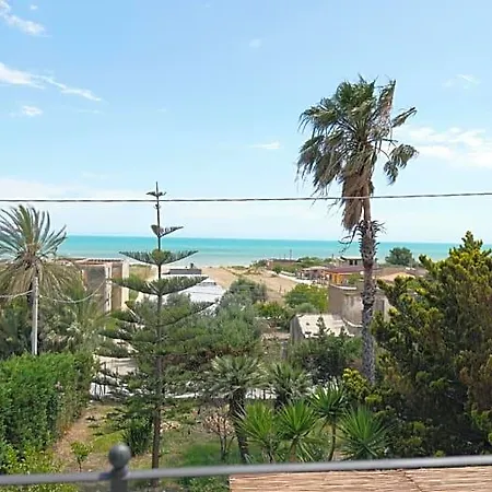 Oda ve Kahvaltı La Veranda Licata