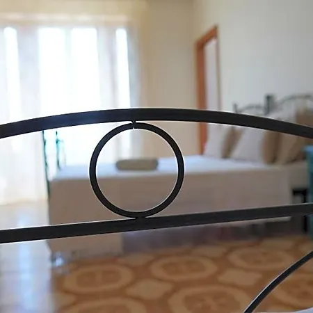 Oda ve Kahvaltı La Veranda 3*