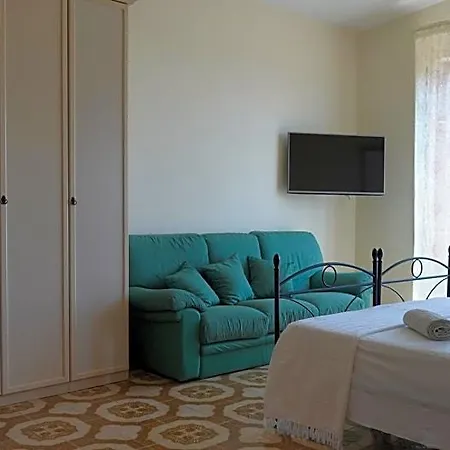 La Veranda Oda ve Kahvaltı 3*