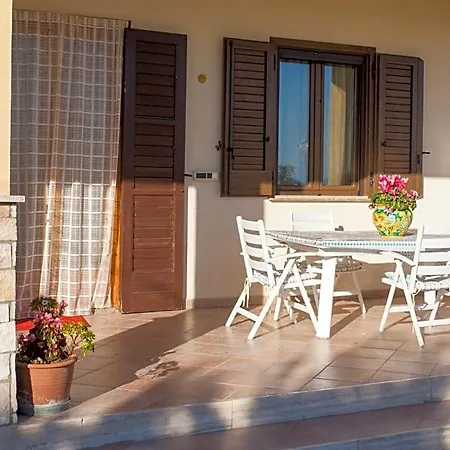 Oda ve Kahvaltı La Veranda 3*
