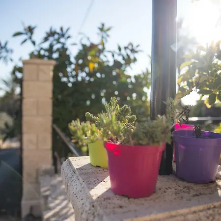 לינה וארוחת בוקר La Veranda